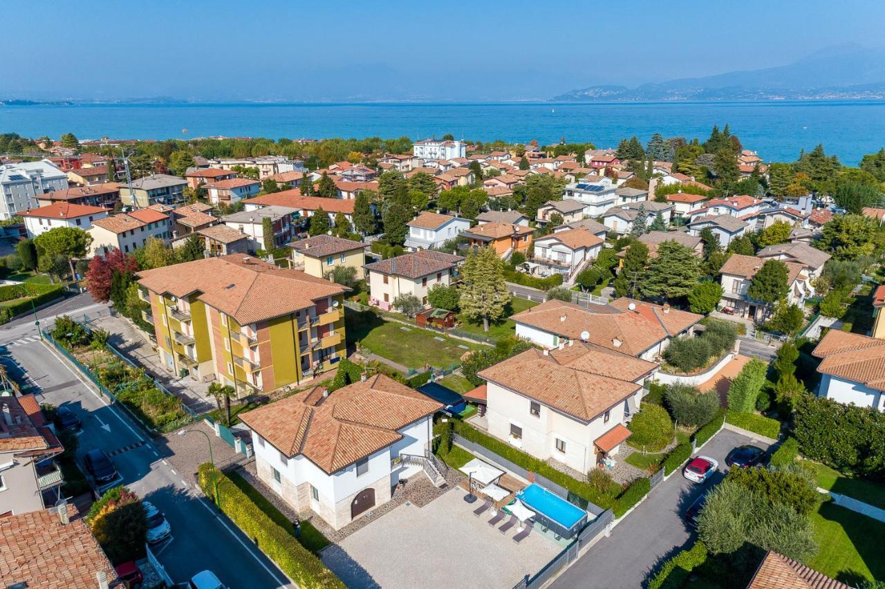 Villa Azdora 페스키에라델가르다 외부 사진